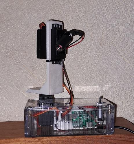 Chat laser attiny fin